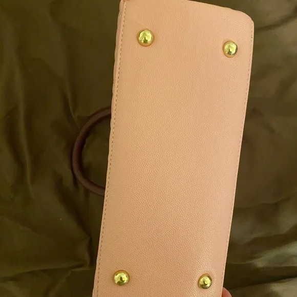 CHANEL Pink Quilted Shoulder Bag with Gold Logo - Picture 9 of 15